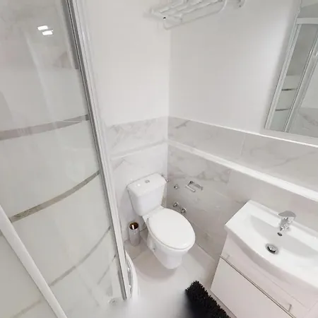 Villa Vivienda Vacacional Las Buganvillas - Espaciosa En Zona Comoda Y Tranquila