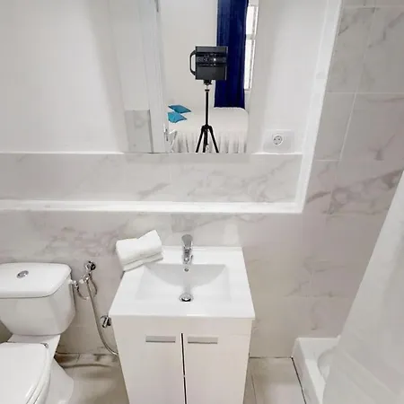 Vivienda Vacacional Las Buganvillas - Espaciosa En Zona Comoda Y Tranquila